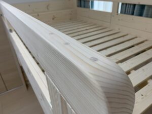 DIYロフトベッドの角丸処理の写真