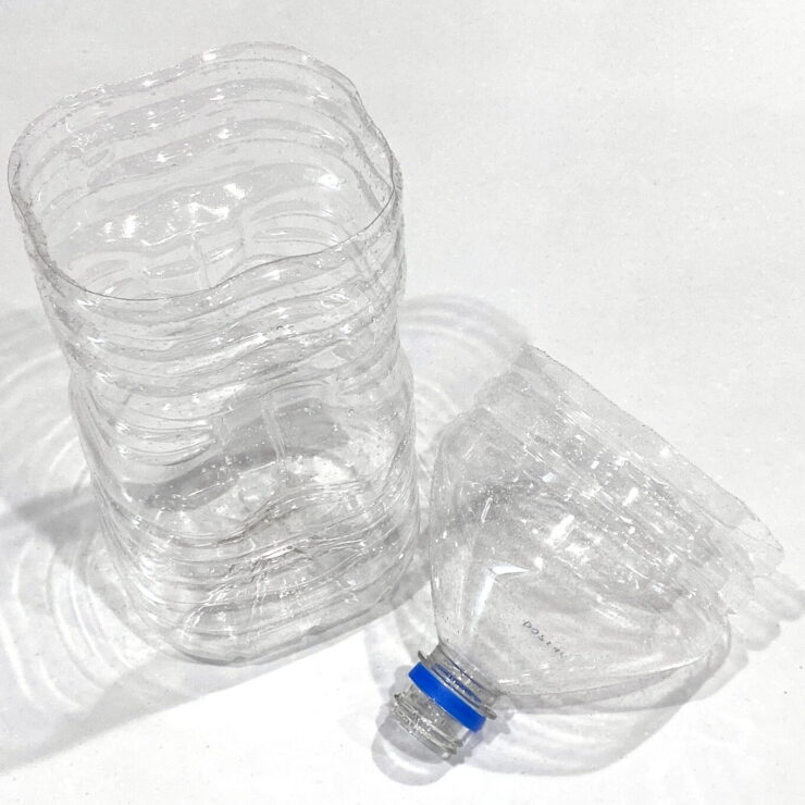 ペットボトルで揚げ油のろ過 使ったペットボトルの写真